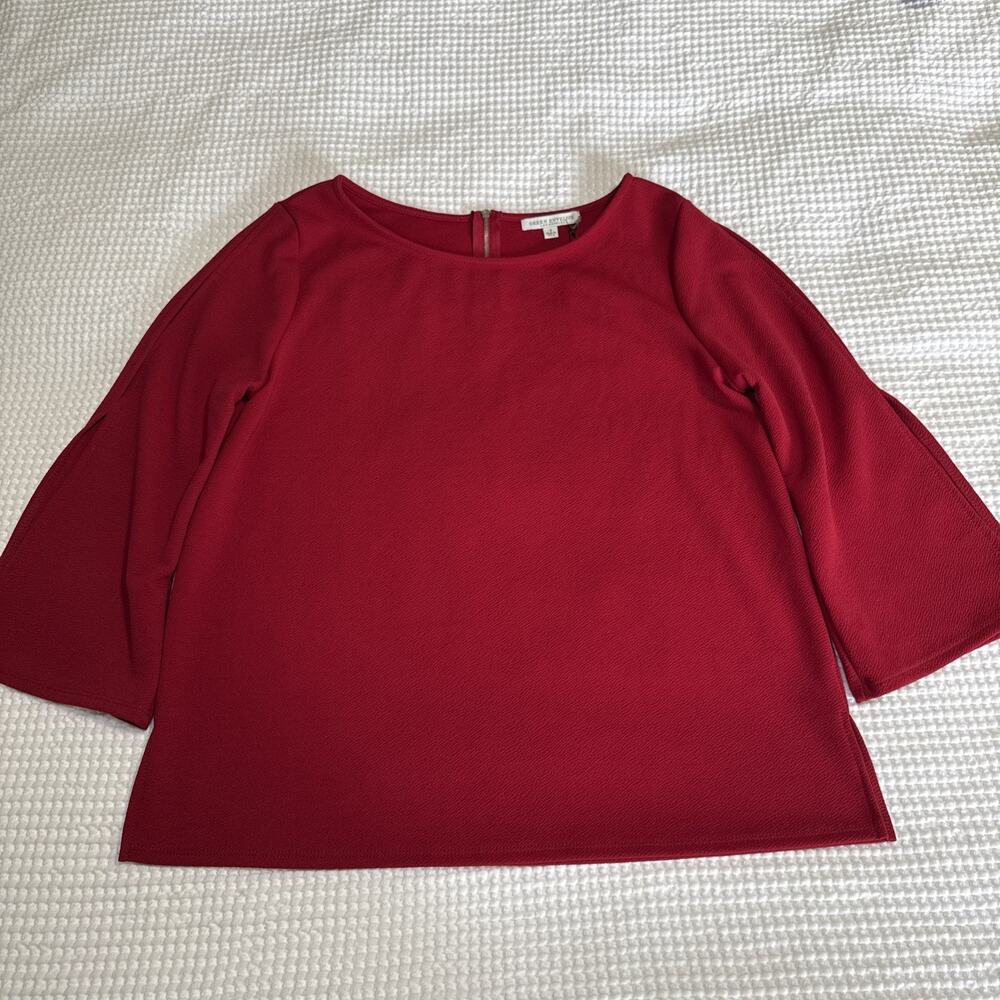 Green Envelope LA Womens Large Red 3/4 Peek a Boo Bell Sleeve Top Blouse NWT